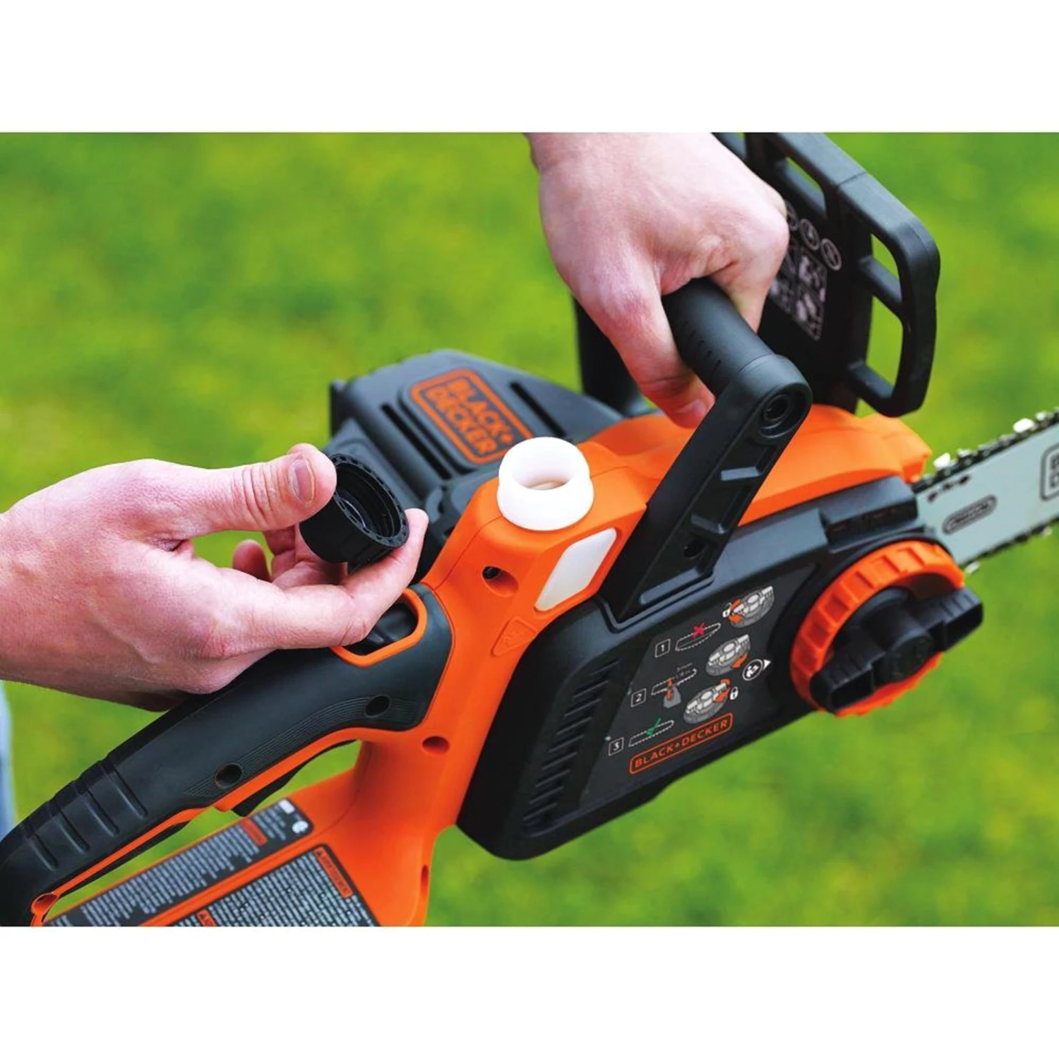 BLACK+DECKER LCS1020B 20V MAX 10" Lithium-Ion Cordless Chainsaw 4 BLACK+DECKER LCS1020B 20V MAX 10" Lithium-Ion Cordless Chainsaw - Image 4